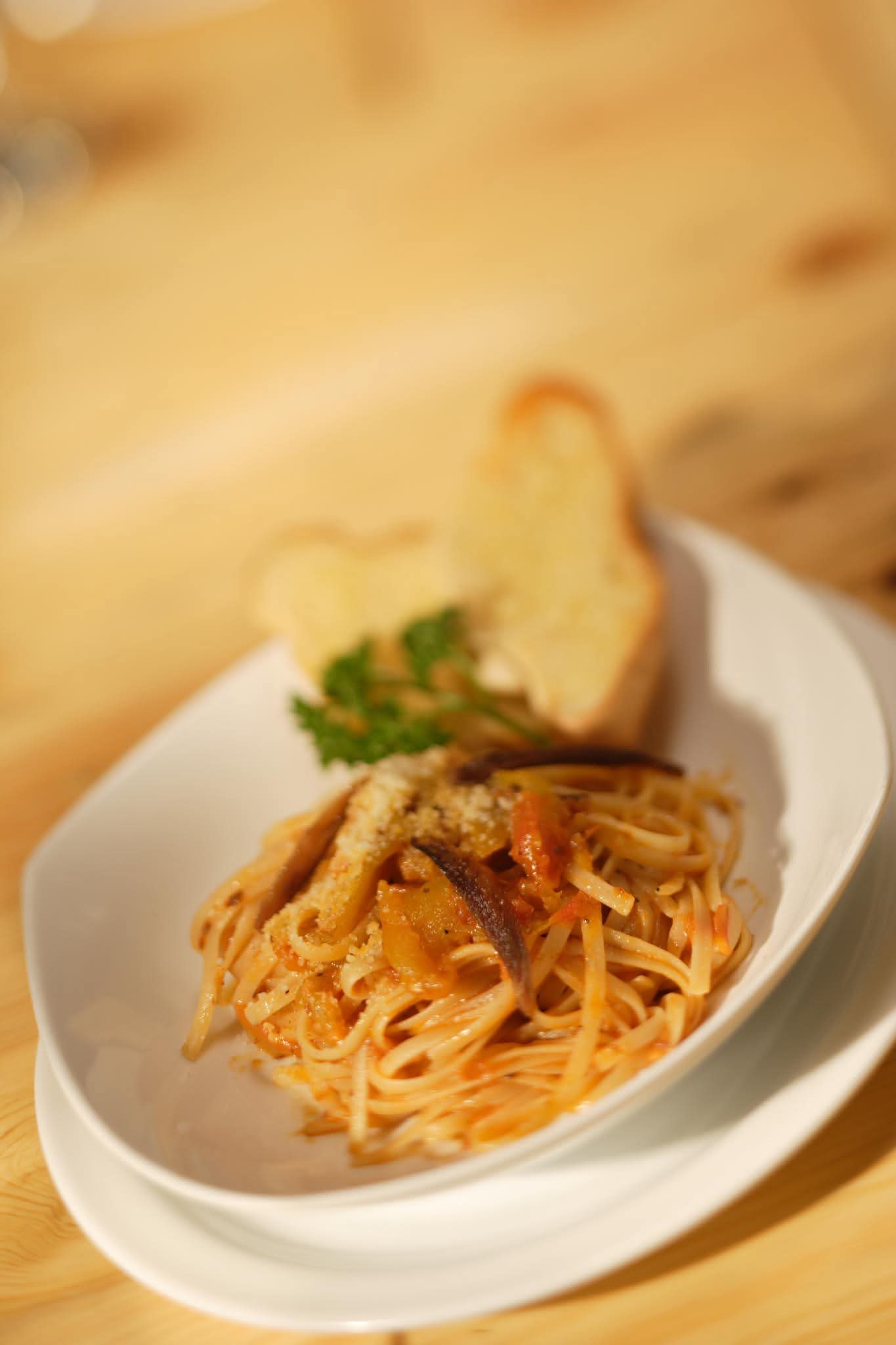 Gourmet tuyo arrabbiata pasta served at Café Escudero